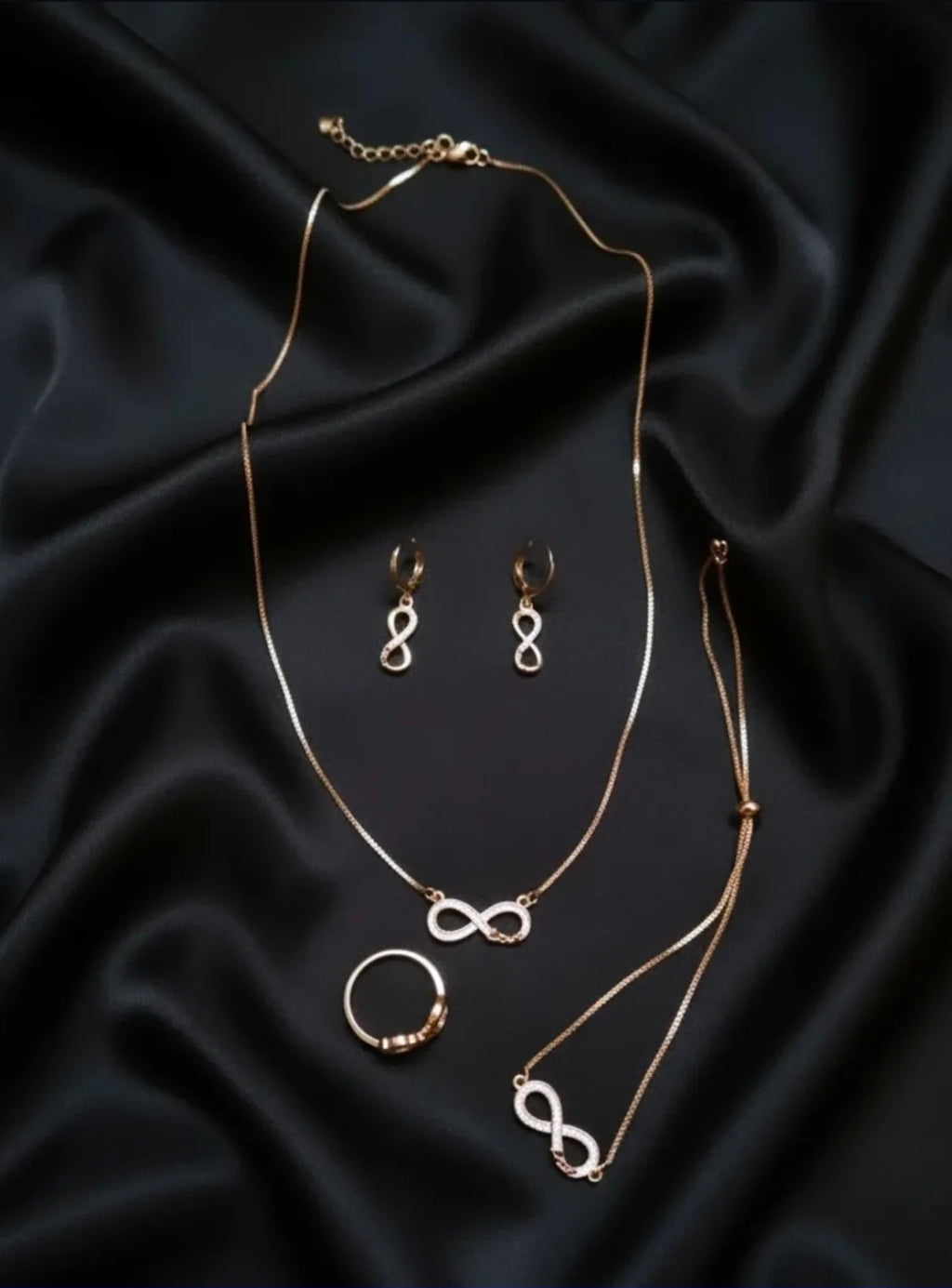 Pendant Set/Infinity Set