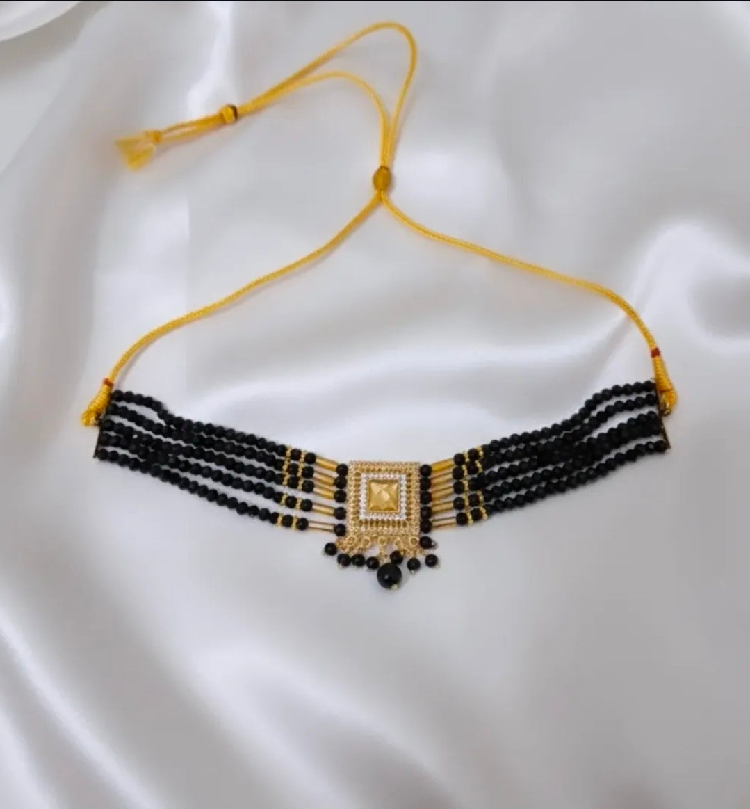 Choker Set
