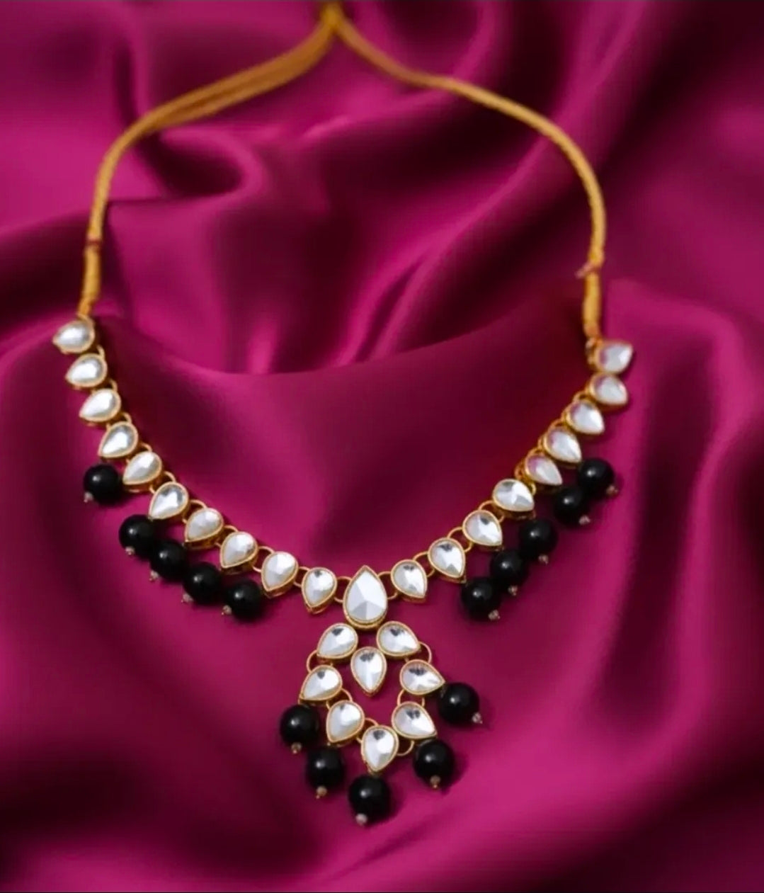 Kundun Necklace  Set